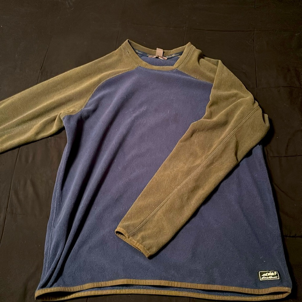 Eddie Bauer men’s crew neck sweater